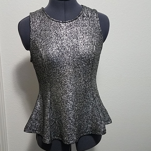 Top - Picture 1 of 4